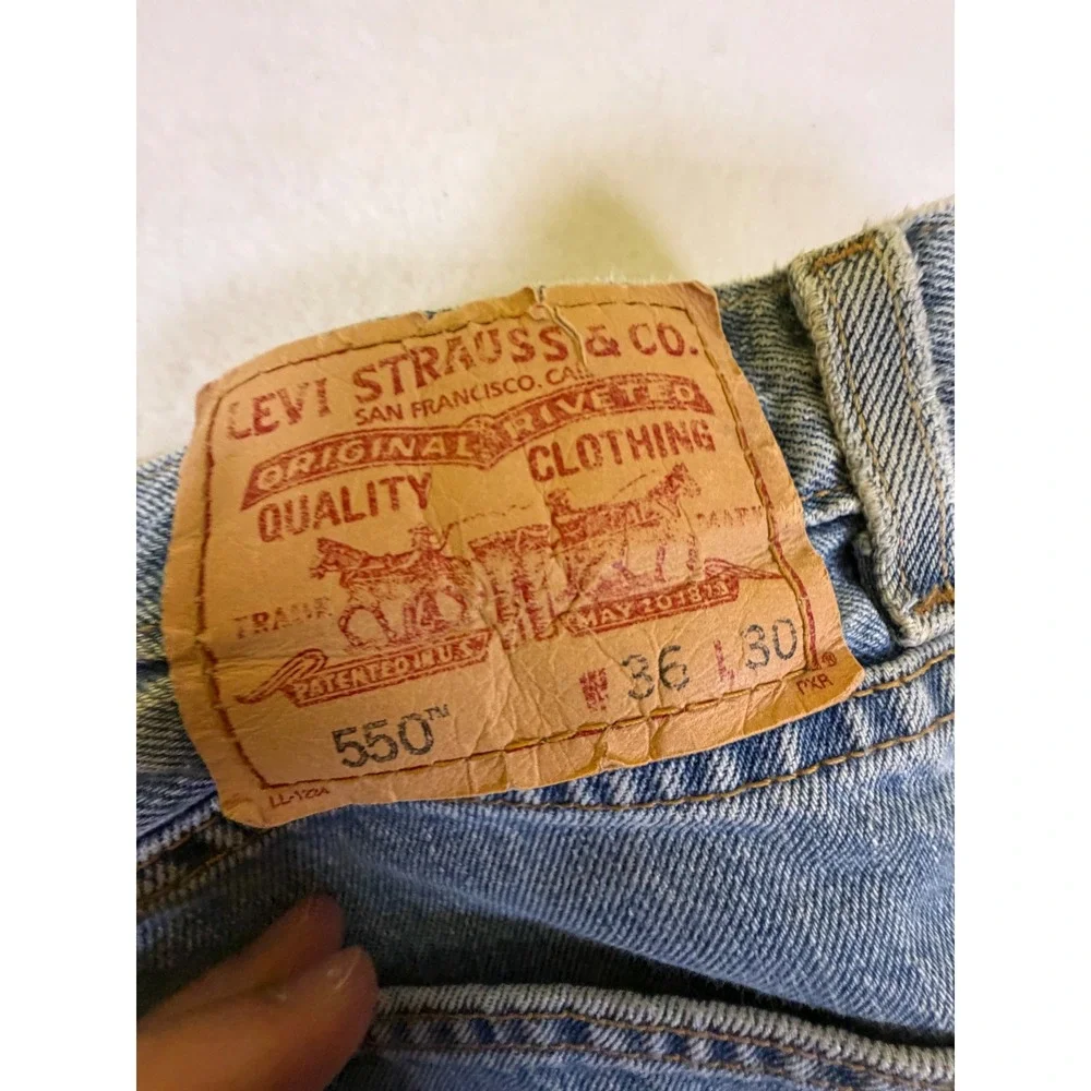 Levis levi 550